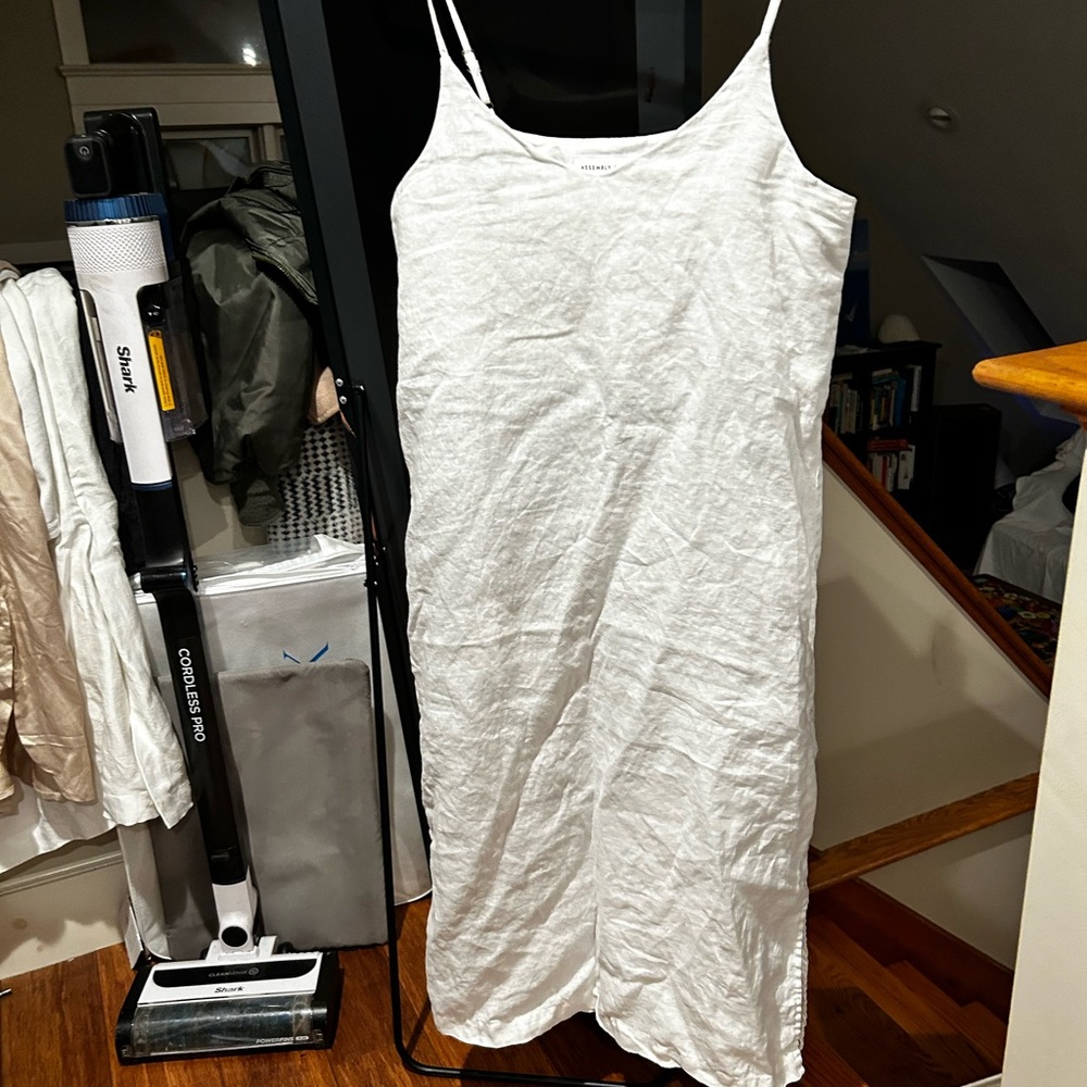 Assembly Label White Top - Picture 2 of 3